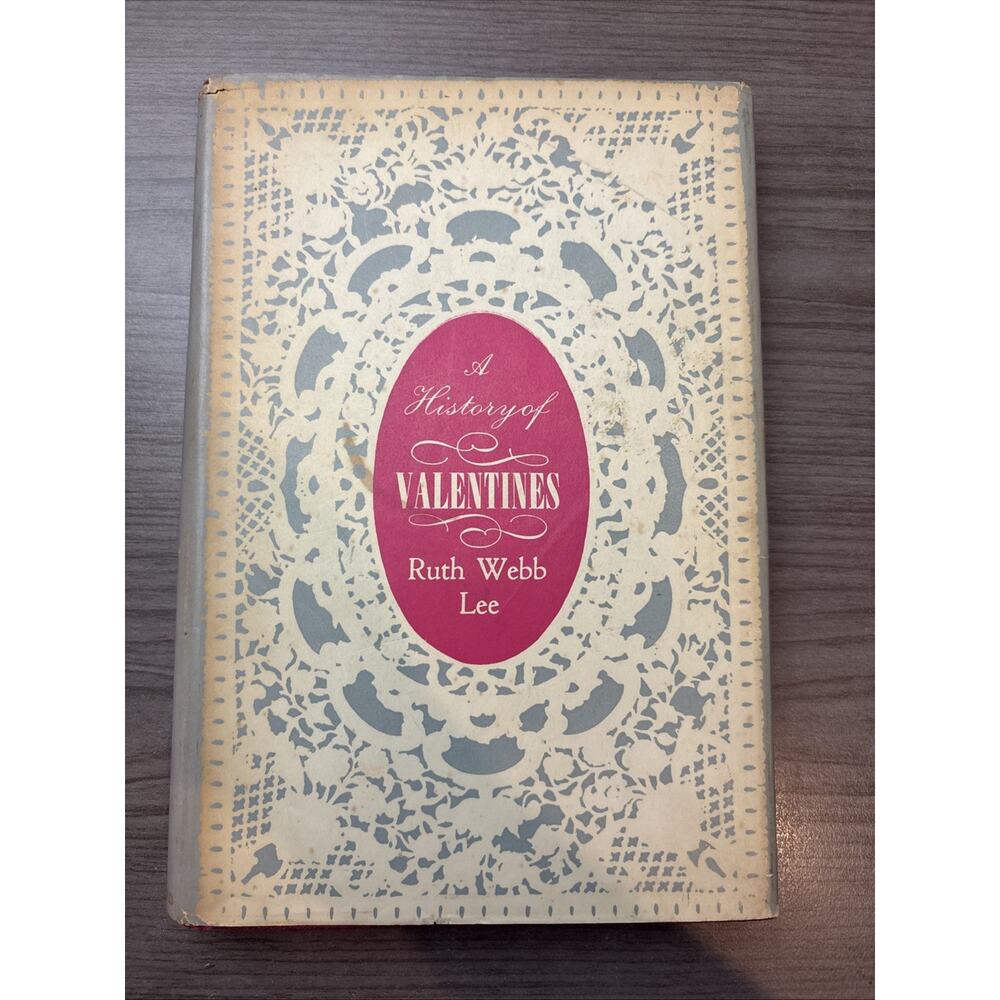 A History Of Valentines-Great Britain Edition-Ruth Webb Lee-1953 - Picture 1 of 16